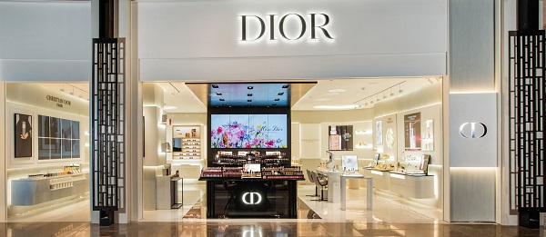 کریستین دیور اس.آ. یا دیور Christian Dior S.A